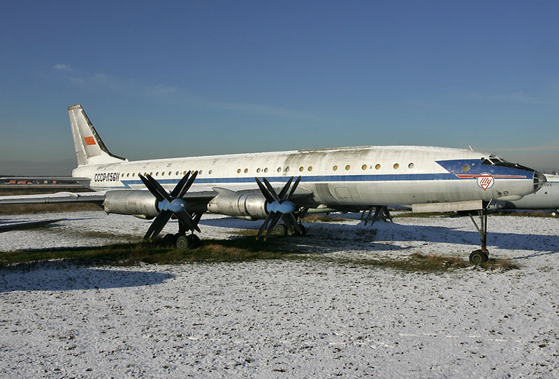 1955年,苏联国家民航(aeroflot)采用了世界上第二种喷气航线飞机